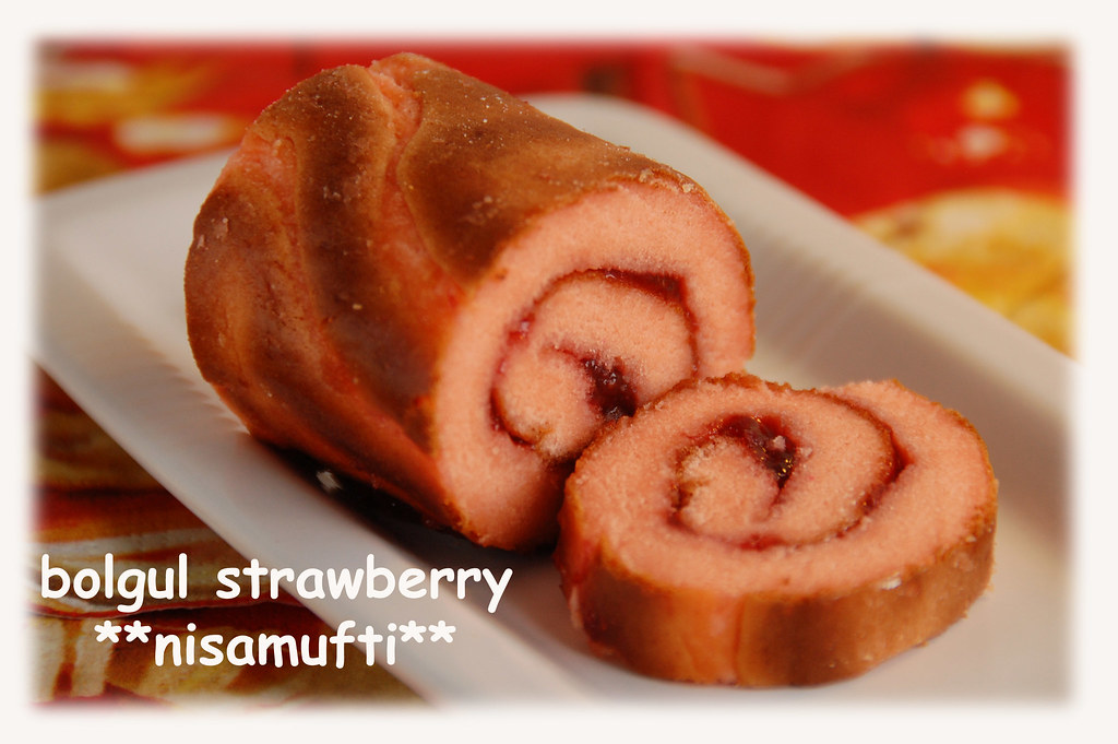 bolu gulung meranti isi strawberry Resep Bolu Gulung