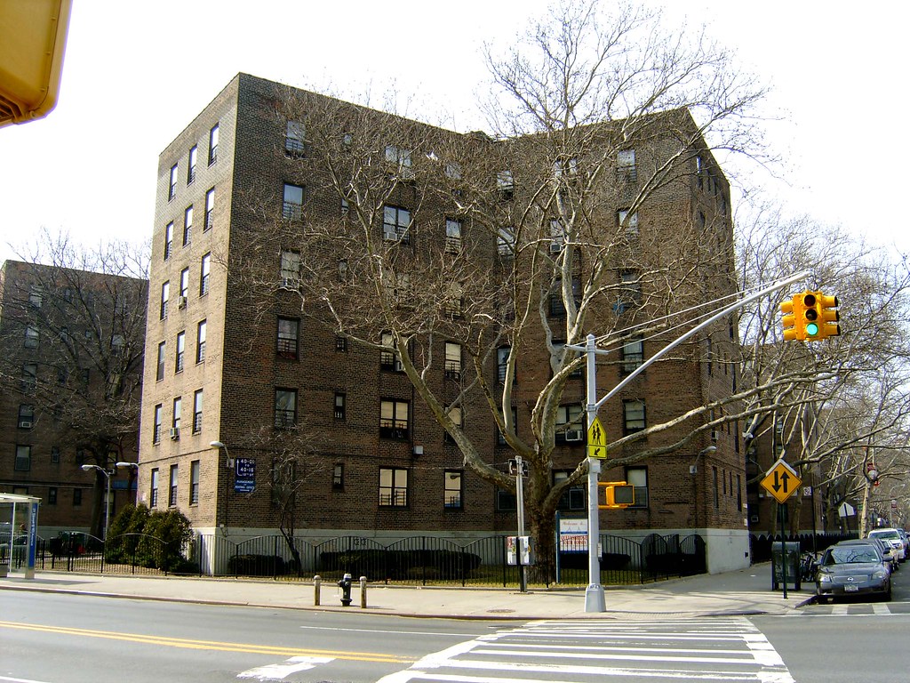 Queensbridge Houses, Long Island City Long Island City New Dave