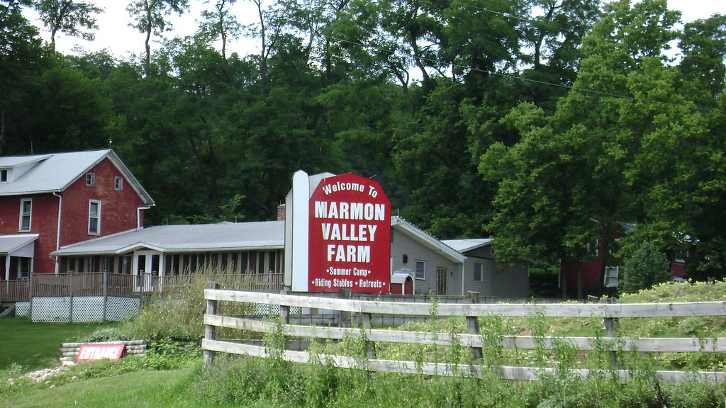 Marmon Valley in Zanesfield, Ohio Laura Shaw Flickr