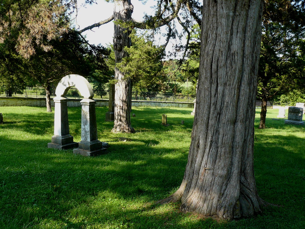 Missouri cemetery B A Winick Flickr