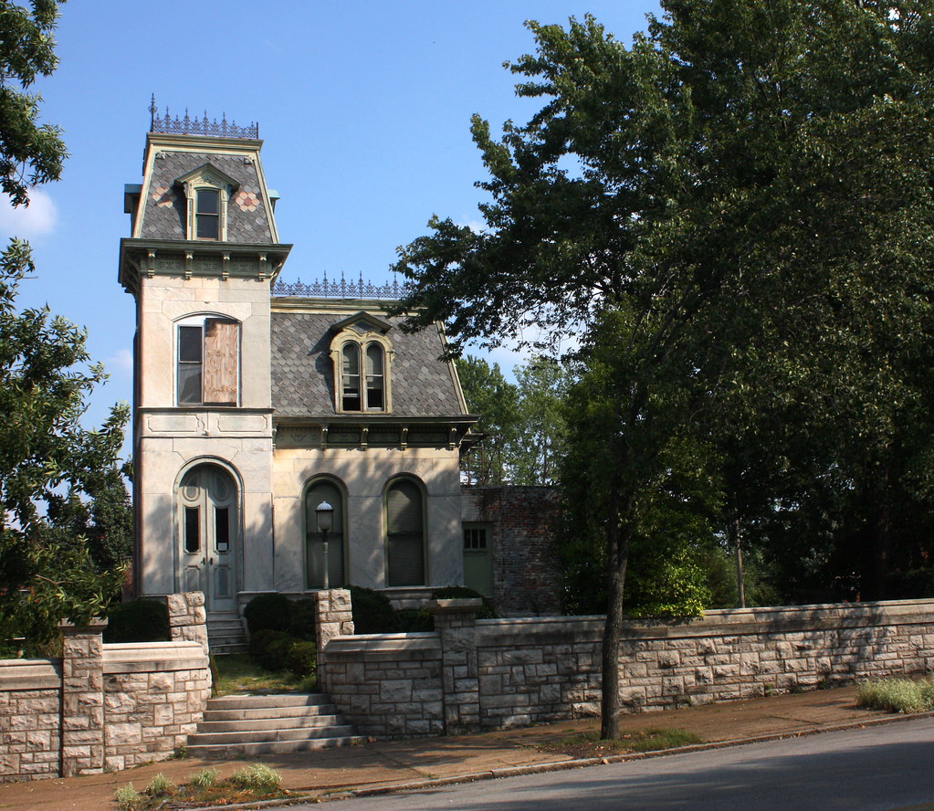 IMG_4902a Soulard may be known for it's attached homes in … Flickr