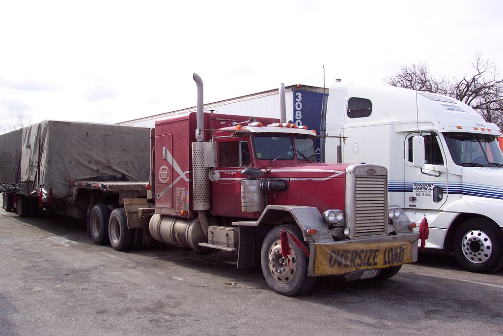Very Tired Iron This well worn Pete was sitting at the 76 … Flickr