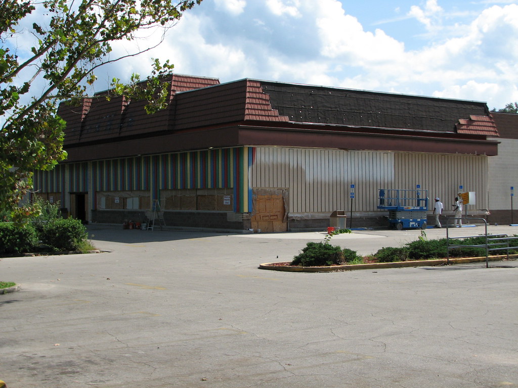 Toys R Us The Tallahassee Toys R Us was hit by a bad storm… Flickr