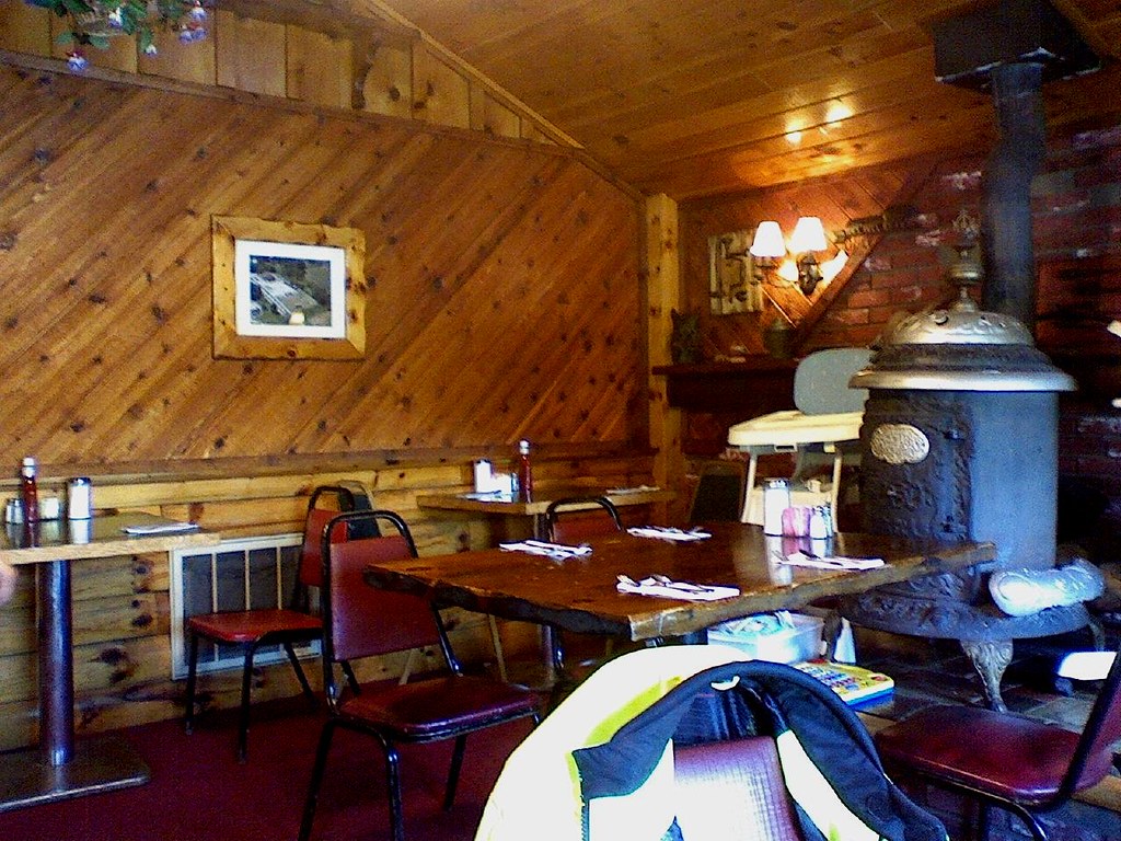 The Knotty Pine Restaurant, Wampsville, NY Dan Larson Flickr