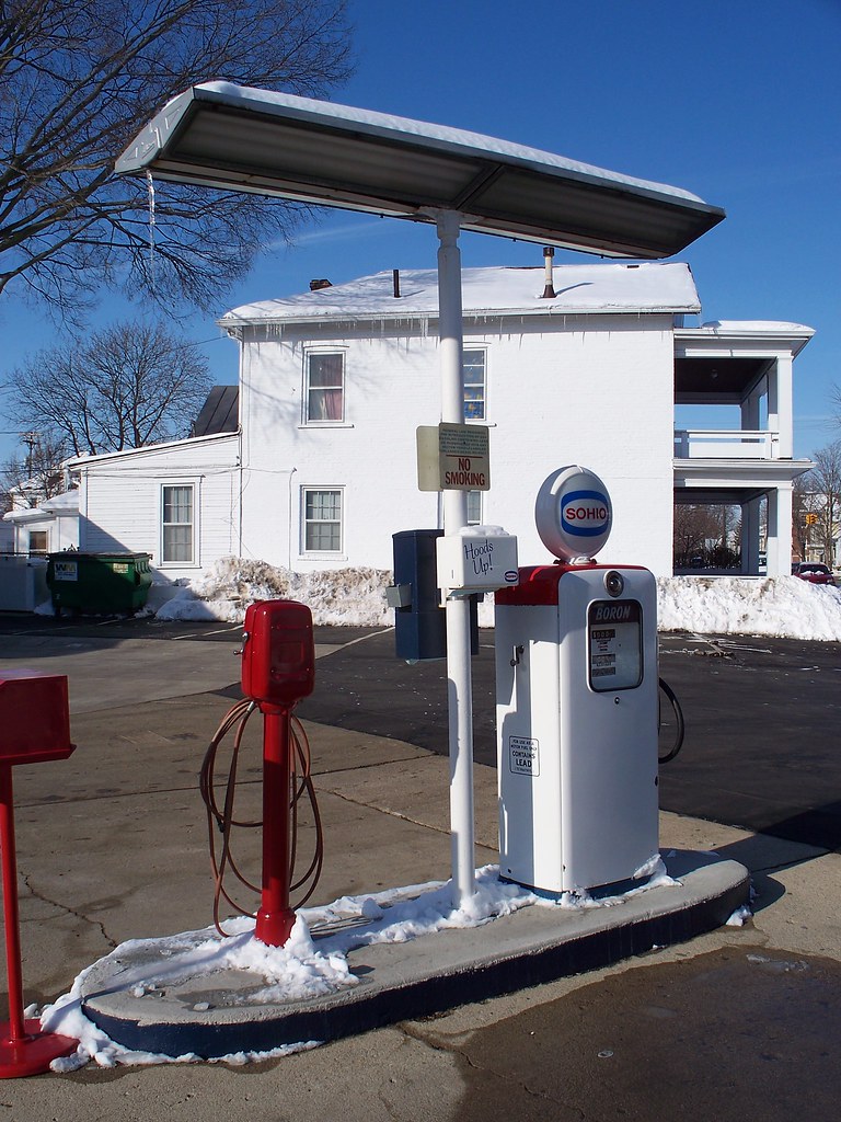 OH Piqua Sohio Pump An old Sohio gas pump in Piqua, Ohio… Flickr
