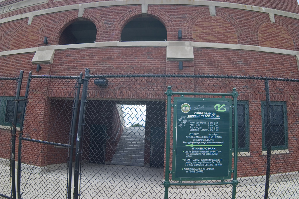 (9188) Jorndt Field, Winnemac Park, Chicago (Part of a set… Flickr