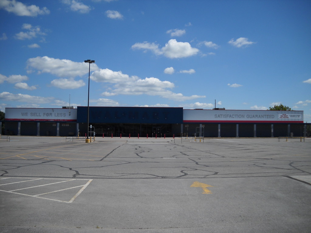Old Boonville, MO WalMart The old Boonville, MO WalMart … Flickr