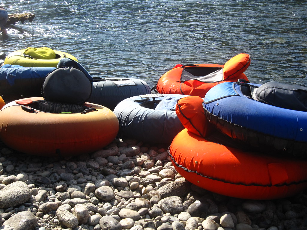 IMG_7134 tubing in leavenworth with the minughs & hohenste… Flickr