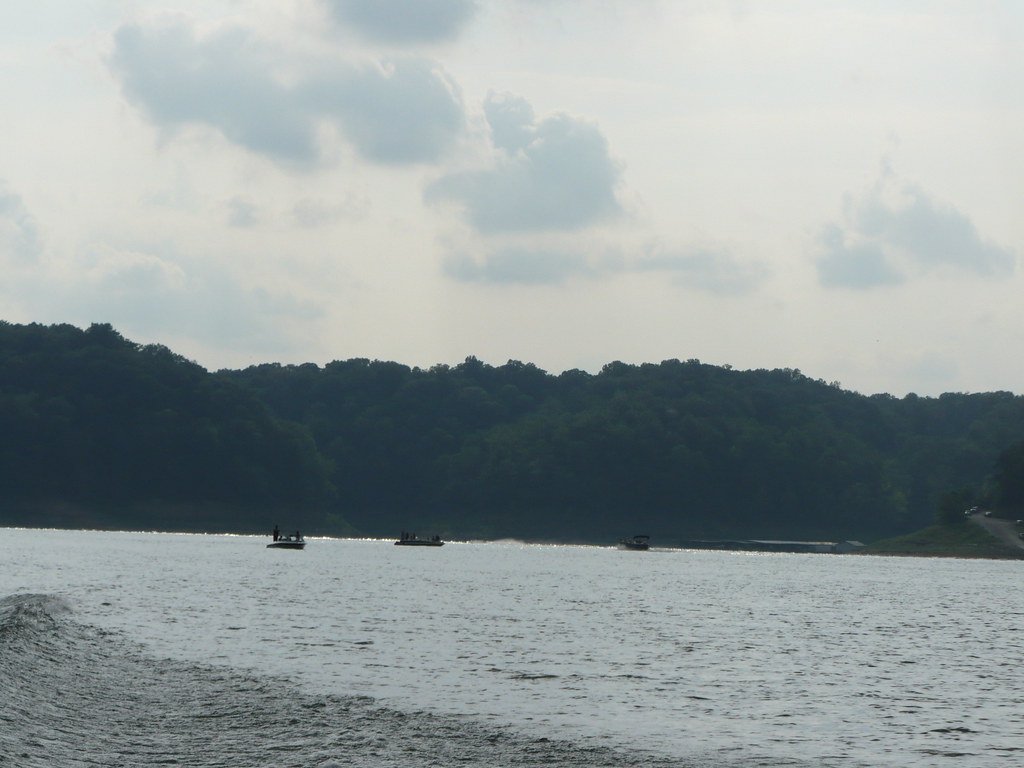 Lake Cumberland Boating on Lake Cumberland in KY during th… Flickr