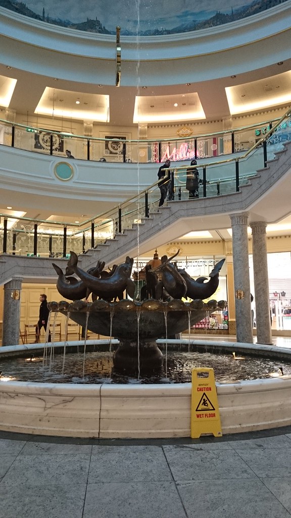 Fountain Manchester Intu Trafford Center Tamsey Flickr
