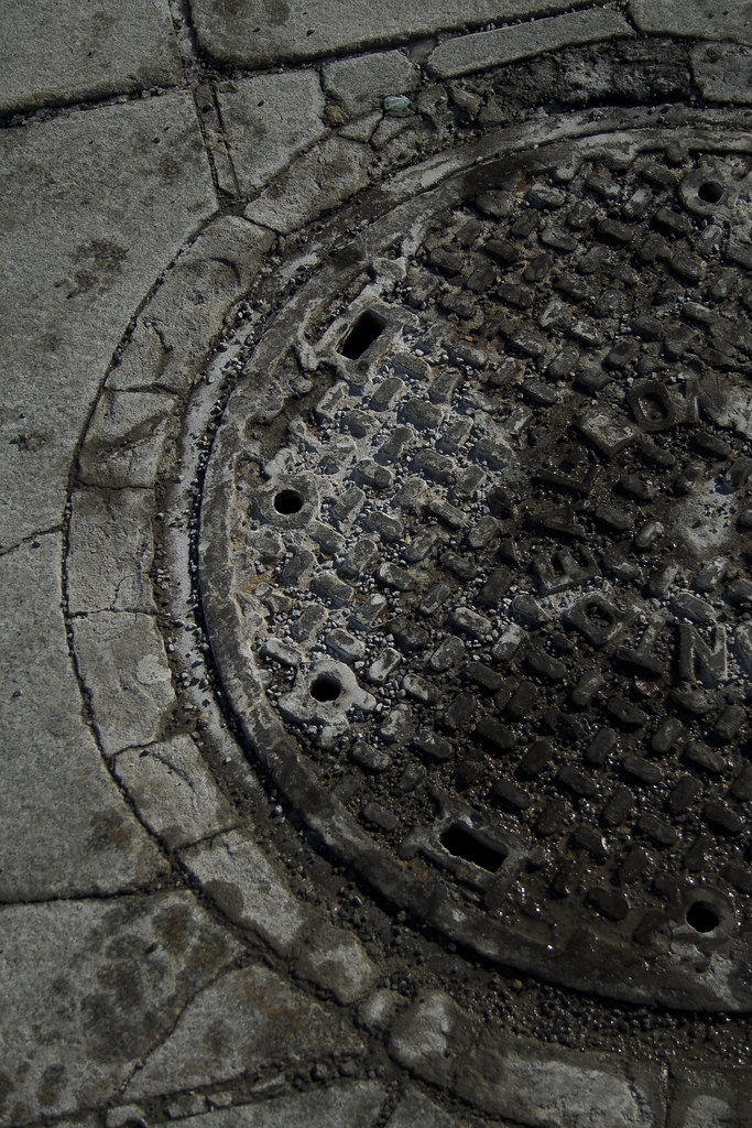 Sewer Cover in old Montreal A sewer cover in old Montreal,… Flickr