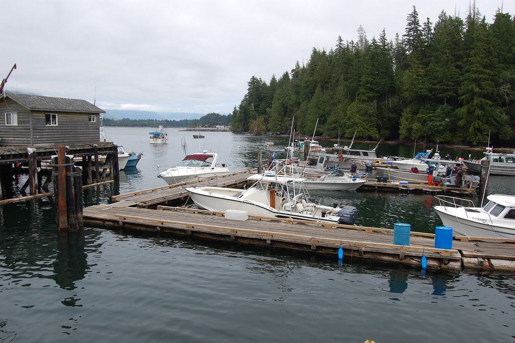 GUIDE BOATS AT THE END OF THE DAY Port Renfrew marina A… Flickr