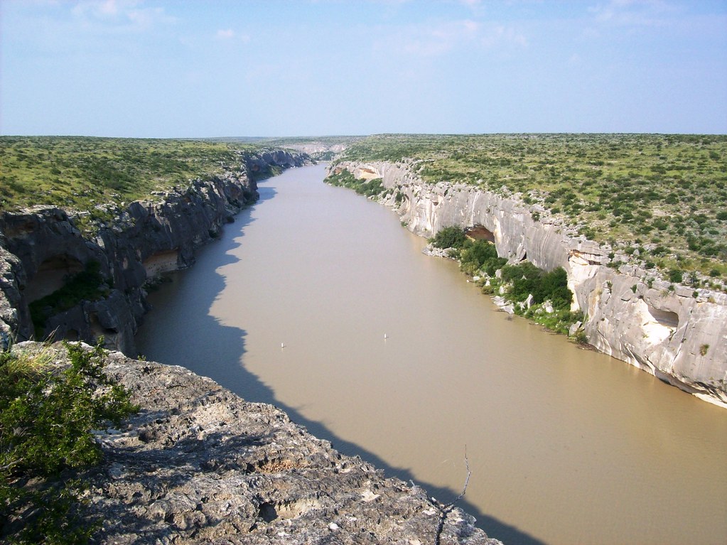 Seminole Canyon filled with muddy water from the overflowi… Flickr