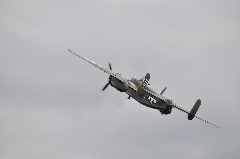 DSC_0588 GREENWOOD LAKE AIRPORT FIRST AIRSHOW WITH WWII AI… Flickr