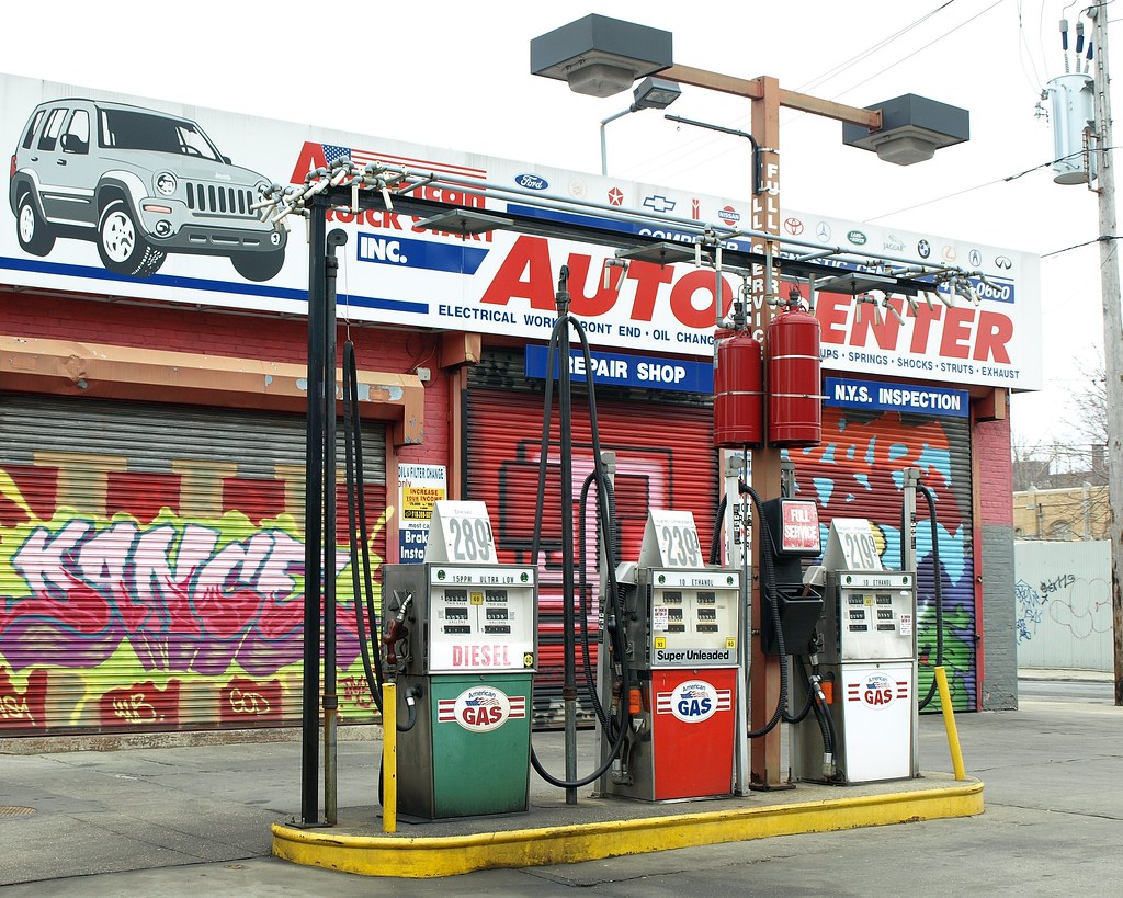 Red Hook Gas Station, Brooklyn, New York City American Qui… Flickr