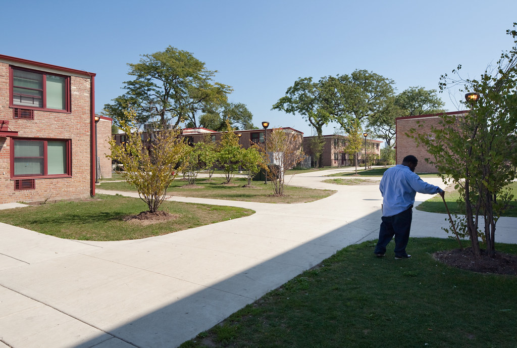Cleaning Wentworth Gardens David Schalliol Flickr