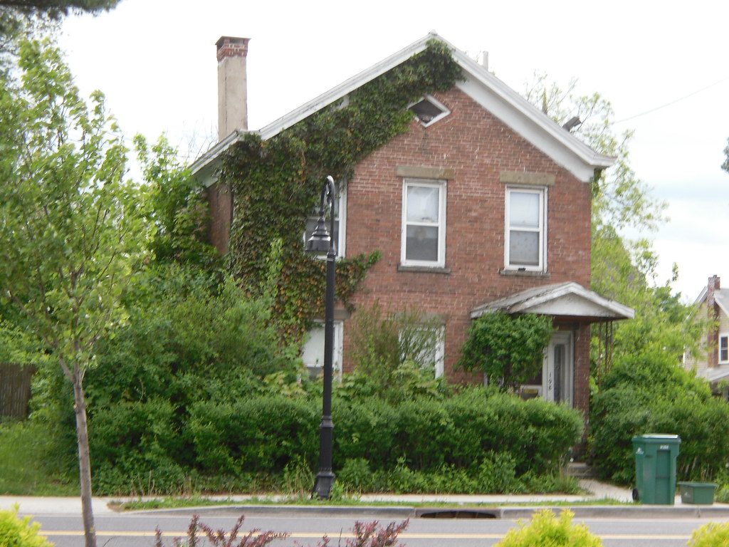 Port Ewen, New York Port Ewen, New York Doug Kerr Flickr