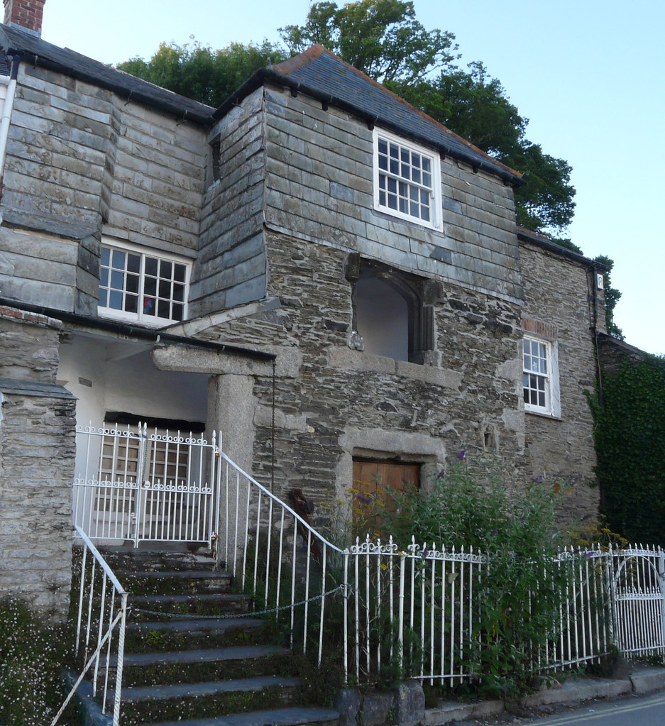 Abbey House, Padstow 15th century harbourside former merch… Flickr