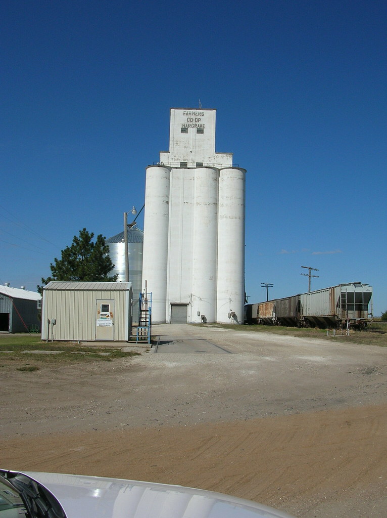 Hargrave, Rush Co, KS Farmers Coop Elevator and railroad l… Flickr