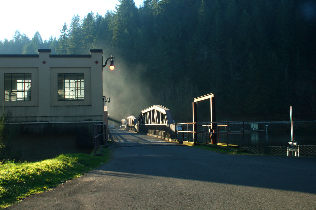 Leaburg Dam Evening Mist Leaburg, OR Heyjustme Flickr