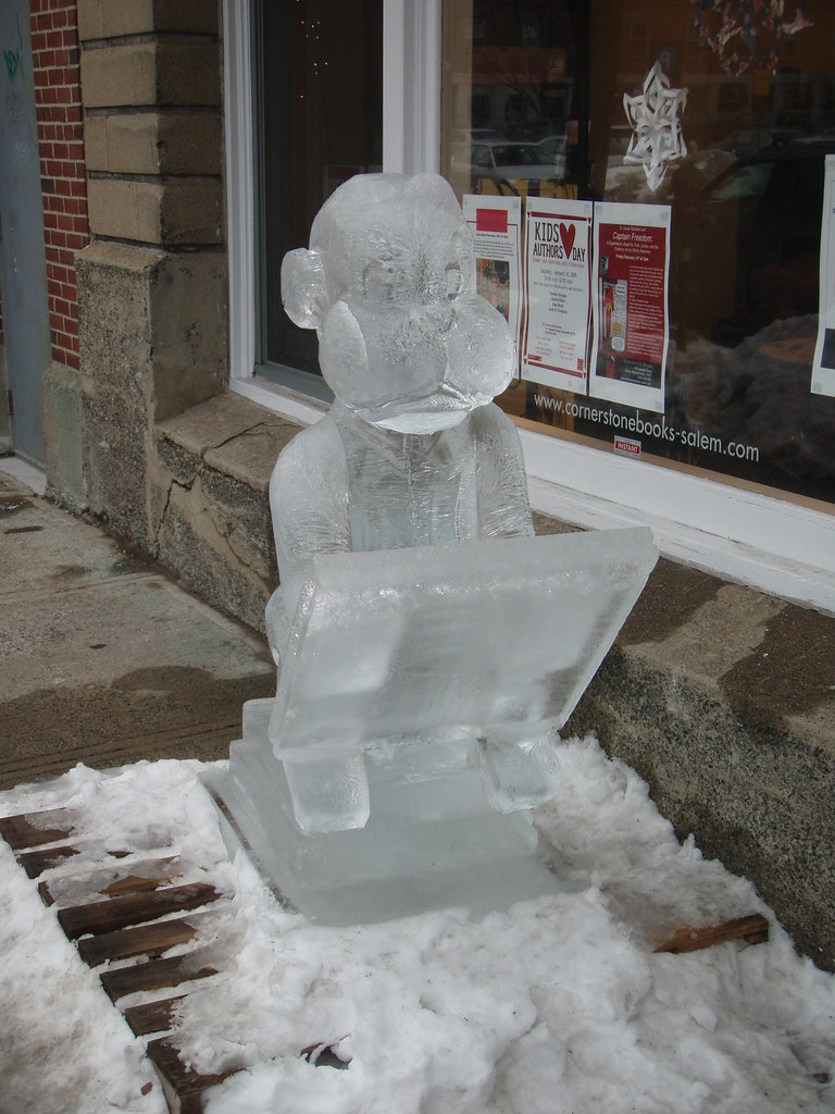 Curious Ice Sculpture during the "Salem's Sweet" fe… Flickr