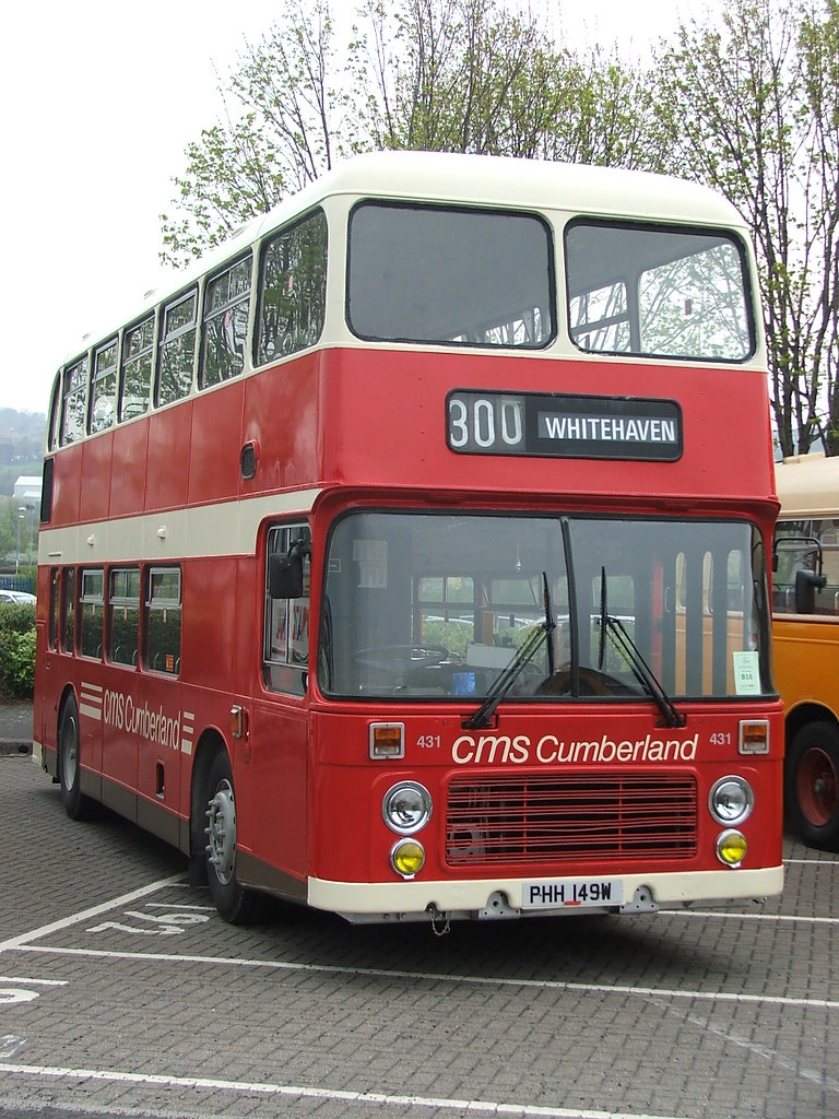 Cumberland Motor Services 431 PHH 149W A vehicle which I… Flickr