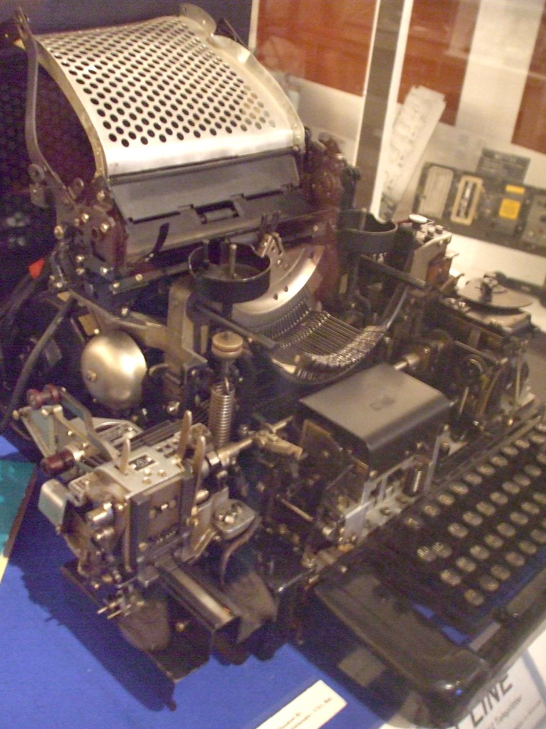 DSCF8438 The original White House/Kremlin hotline during t… Flickr