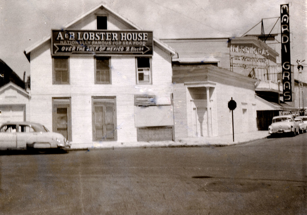 Duval Street 92 The Mardi Gras Club, just north of the A&B… Flickr