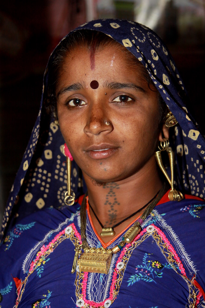 india gujarat Rabari woman inside her house in Tunda vil… Flickr