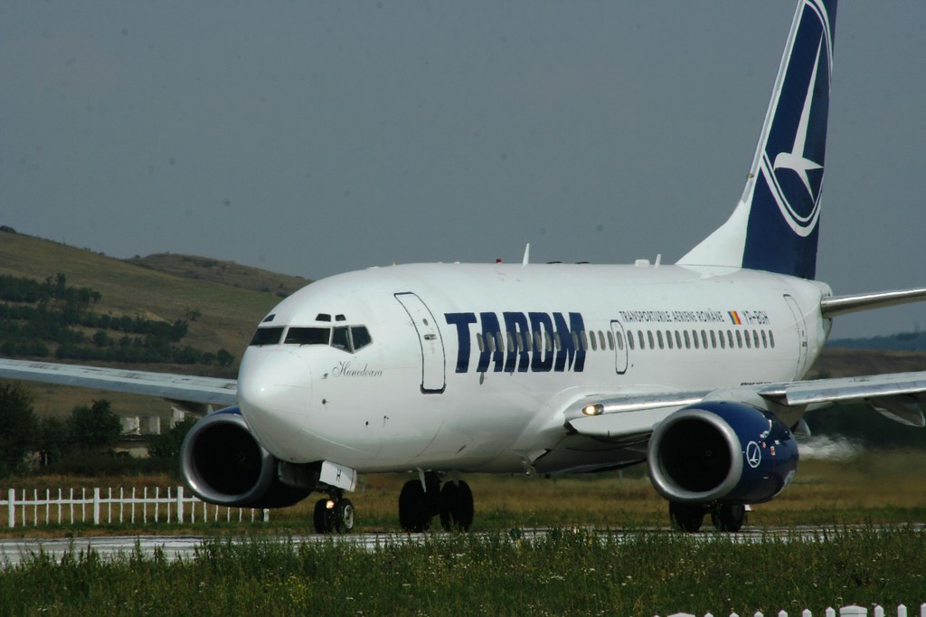 TAROM 737700 YRBGH(cn1394) ClujNapoca airport12 .Se… Flickr