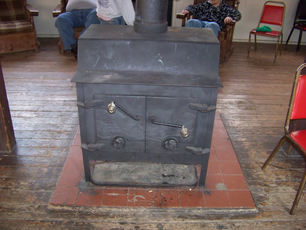 Stove Face With a cocked eyebrow. Richard Flickr