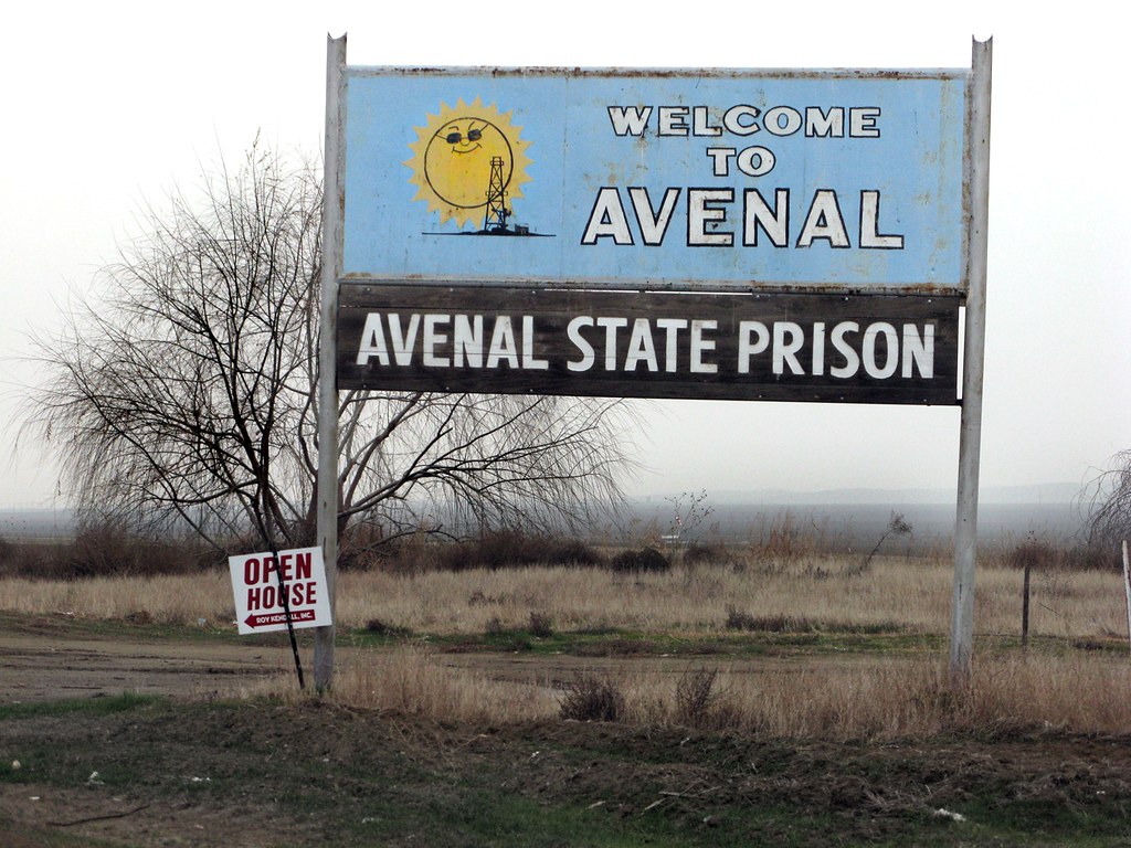 Avenal, California Avenal State Prison, route 33, Avenal, … Flickr