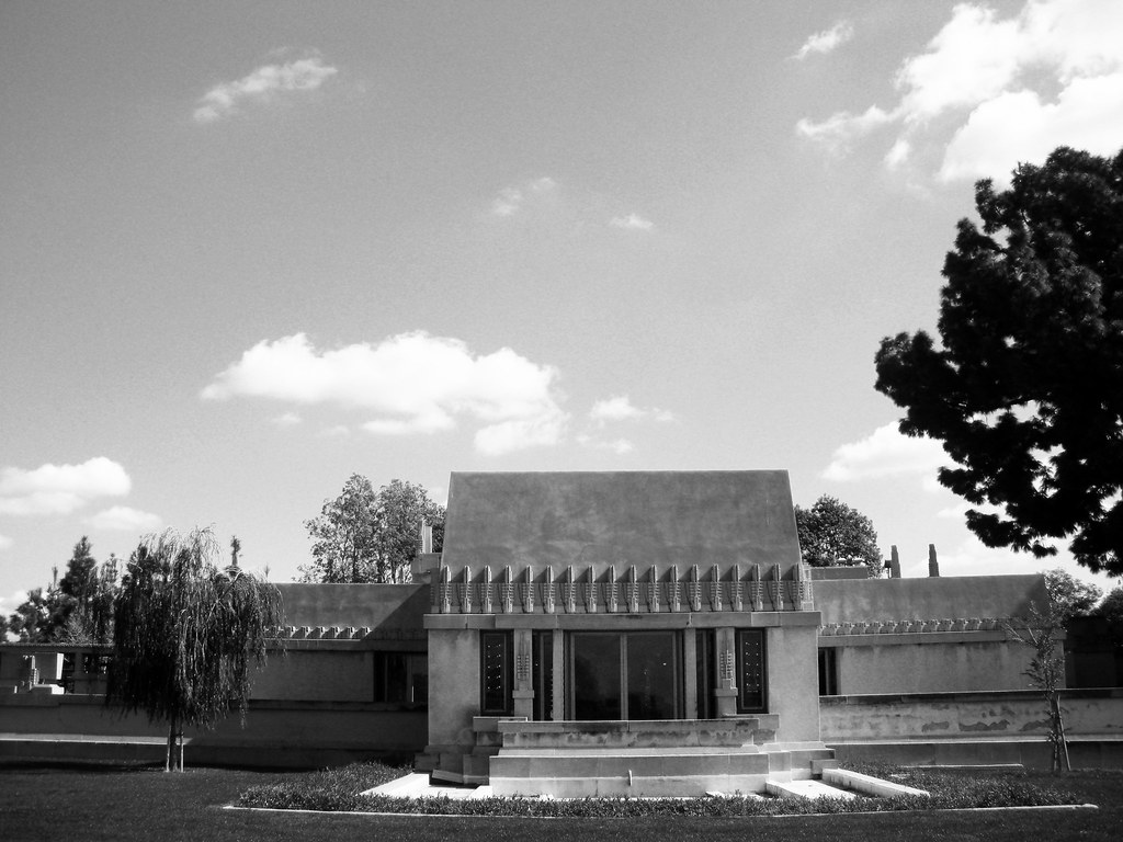 hollyhock house from wikipedia Ms. Barnsdall originally i… Flickr