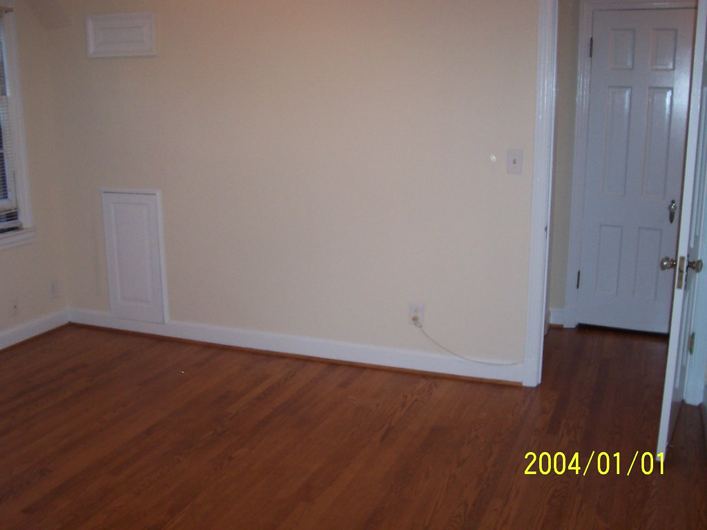 4818 Leland Street Bethesda Upstairs bedroom next to bathr… Flickr