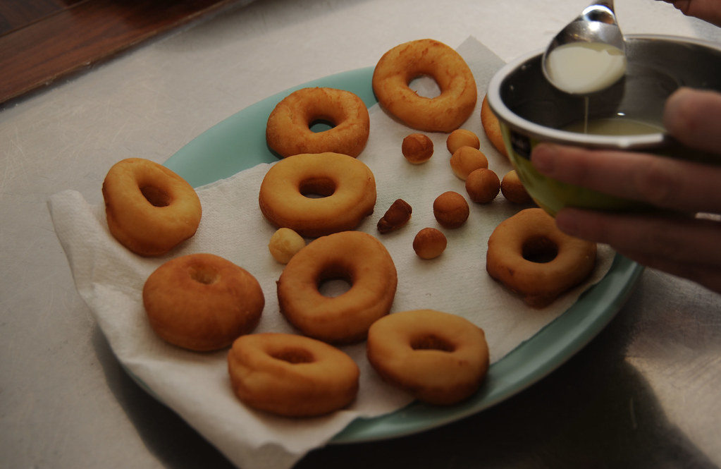 Deep Frying Doughnuts with Jennifer Klinec of Eat Drink Ta… Flickr