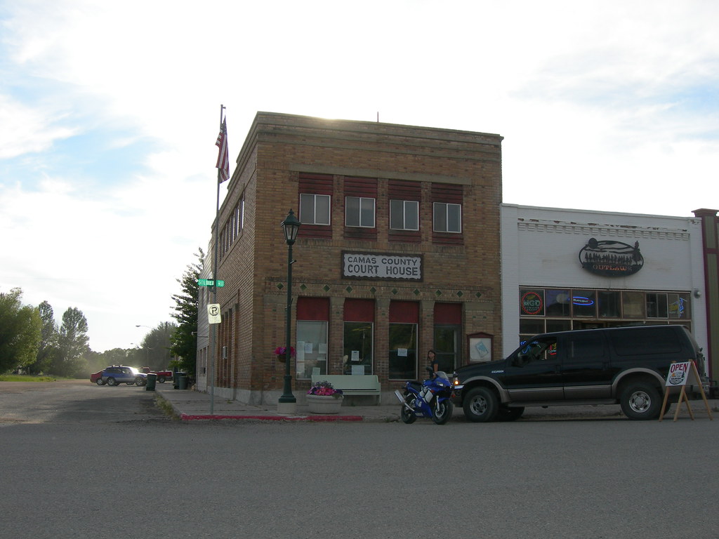 Camas County Courthouse Fairfield, Idaho Camas County is t… Flickr