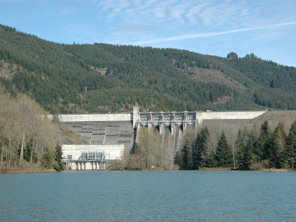 Dam Lookout Point dam from the upper part of Dexter Lake. Flickr