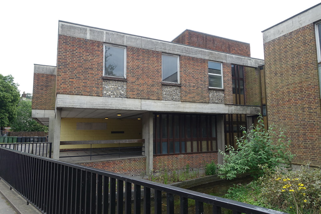 Friarsgate health buildings, Winchester viewed from Friars… Flickr