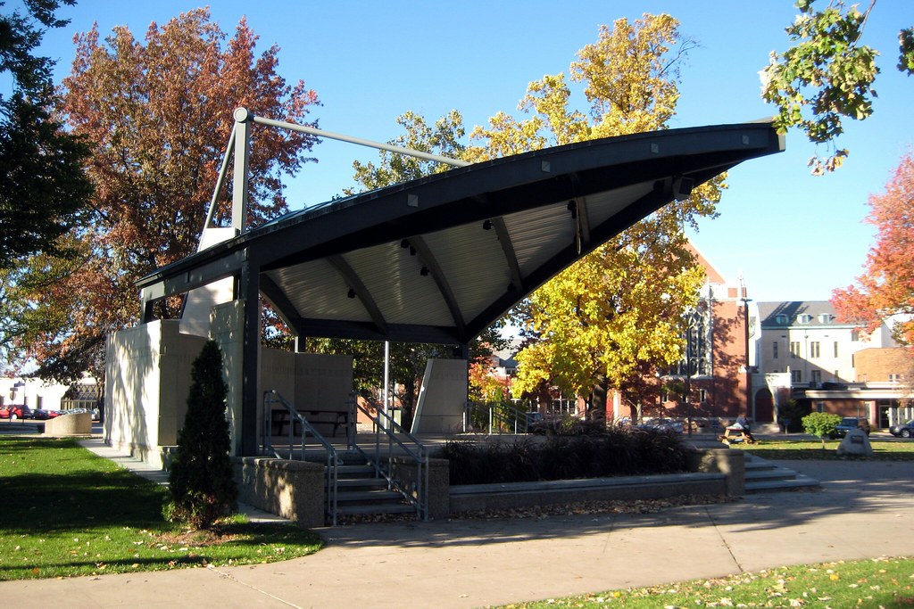 Bronson Park Bandshell Bronson Park is a wonderful urban p… Flickr