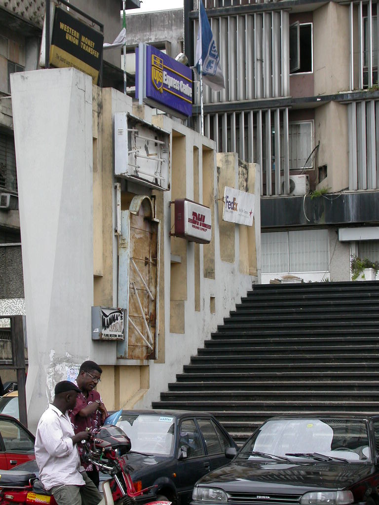 Western House, Lagos hannahinjoburg Flickr