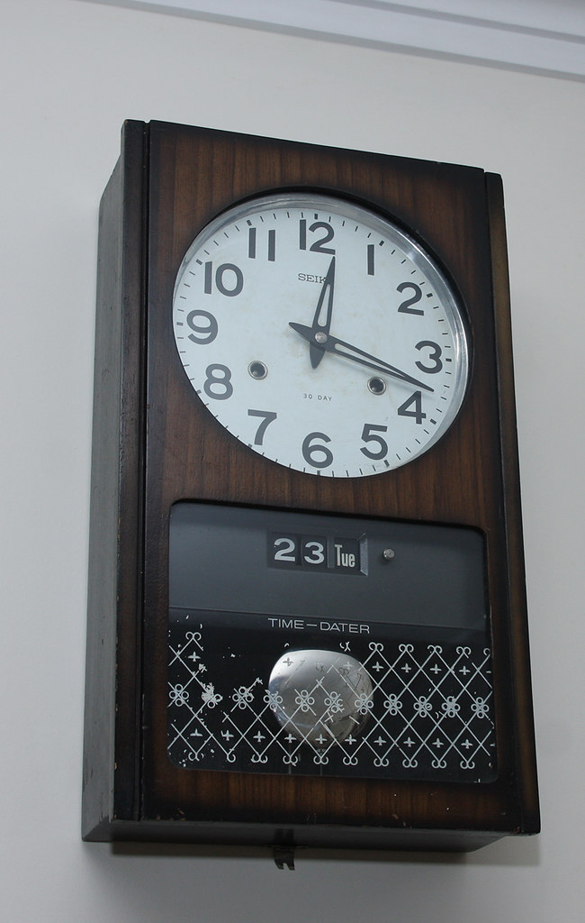 Seiko wall clock An art deco pendulum wall clock, Japanese… Flickr