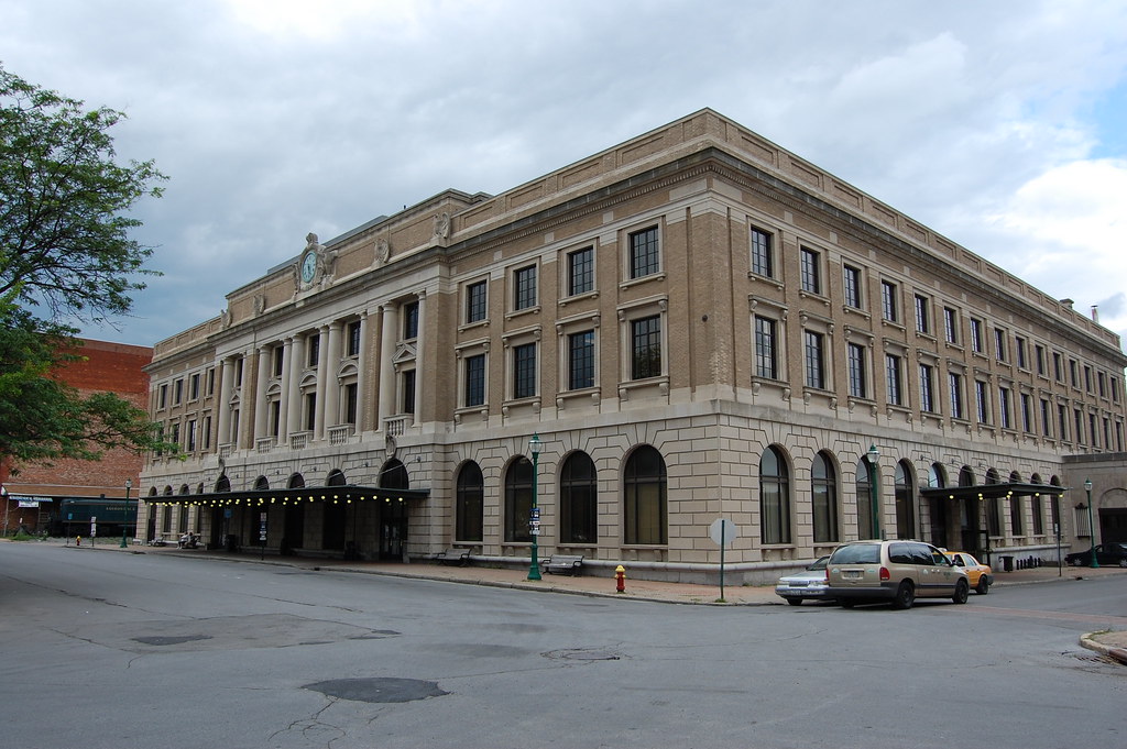 Union Station Utica, NY This side view shot of Union Sta… Flickr