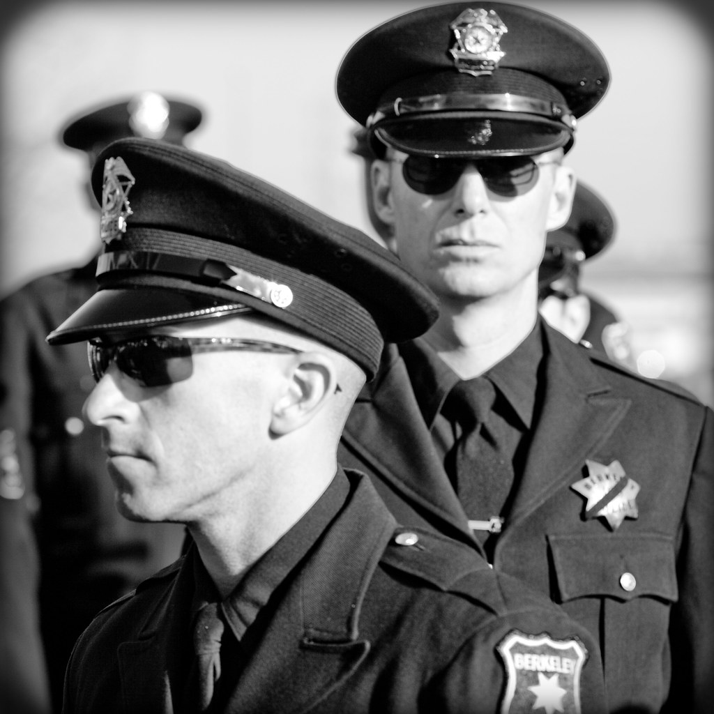 Oakland Police Memorial Service Draws Thousands of Police … Flickr