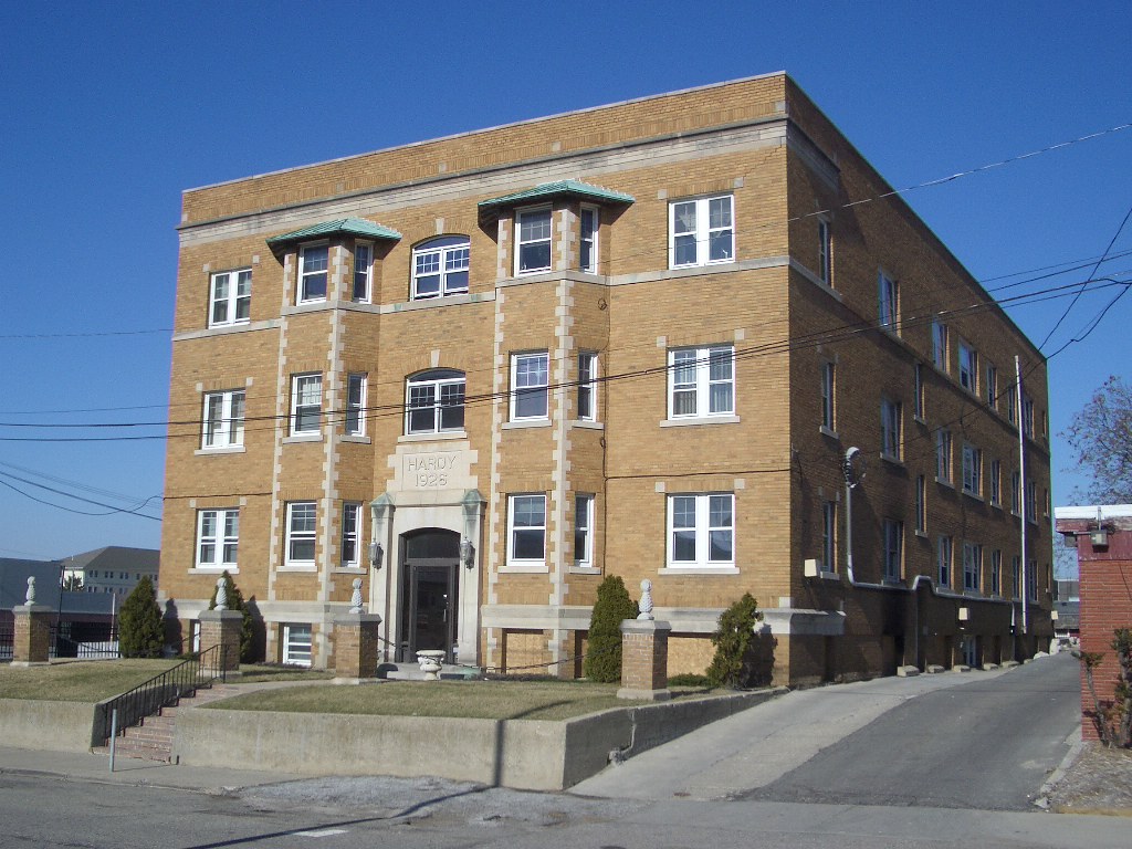 Hardy Apts on the old Clifford Street! Downtown Flint Mich… Flickr