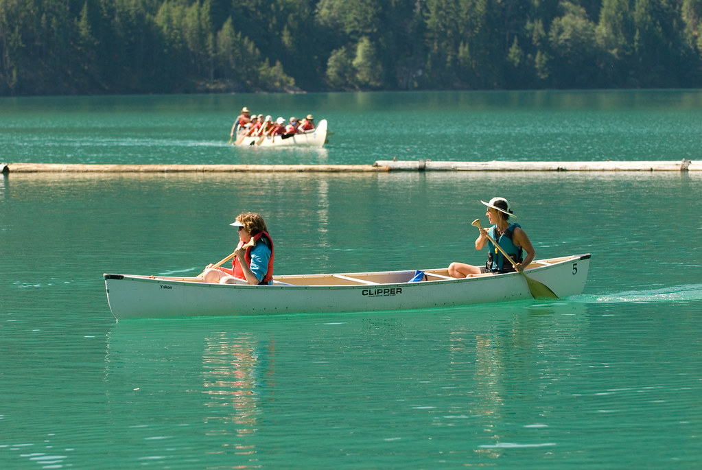Canoeing on Diablo Lake Families canoeing on Diablo lake a… Flickr