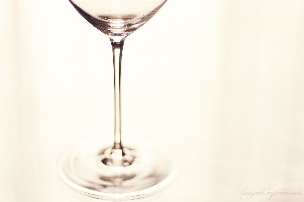 Pour Hot liquid being poured or wine glass stem? Take a cl… Flickr