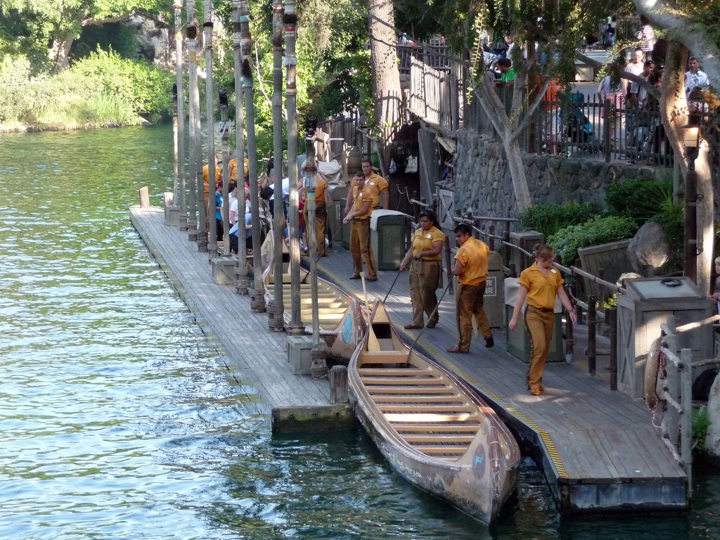 Davy Crockett's Explorer Canoes Disneyland Park Disneyland… Flickr