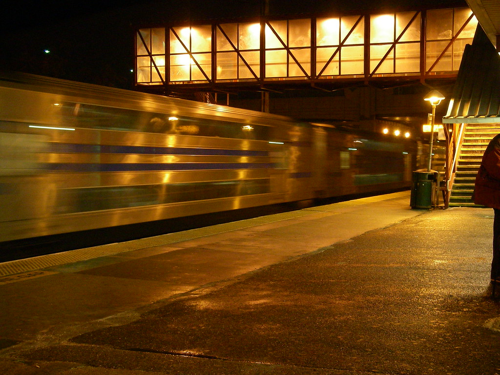 Mineola Train Station A New York City bound train is pulli… Flickr