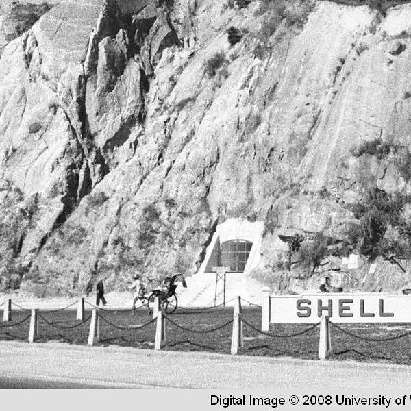 Hong Kong, Shell gas station 1941 2 minibonds.lehman Flickr