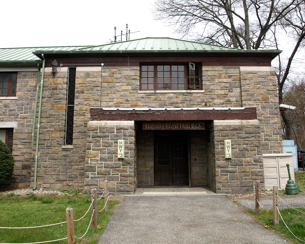 NYPD Highway Patrol Unit 3 Police Station, Queens, New Yor… Flickr
